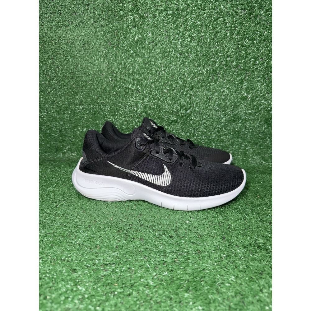 Nike Flex Experience Run 11 Next Nature Women Size 9.5 Black White Running Shoes